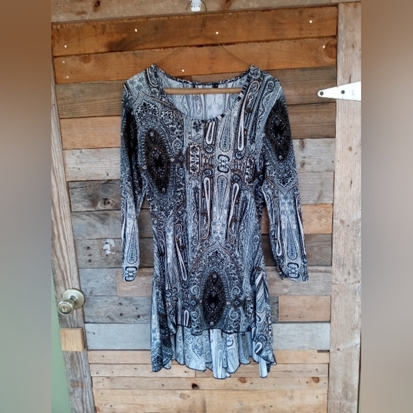 Women's High Low Tunic Top Size Small S Paisleys Flowers Floral - Picture 1 of 2